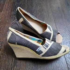 Tom's Women Wedge Shoe